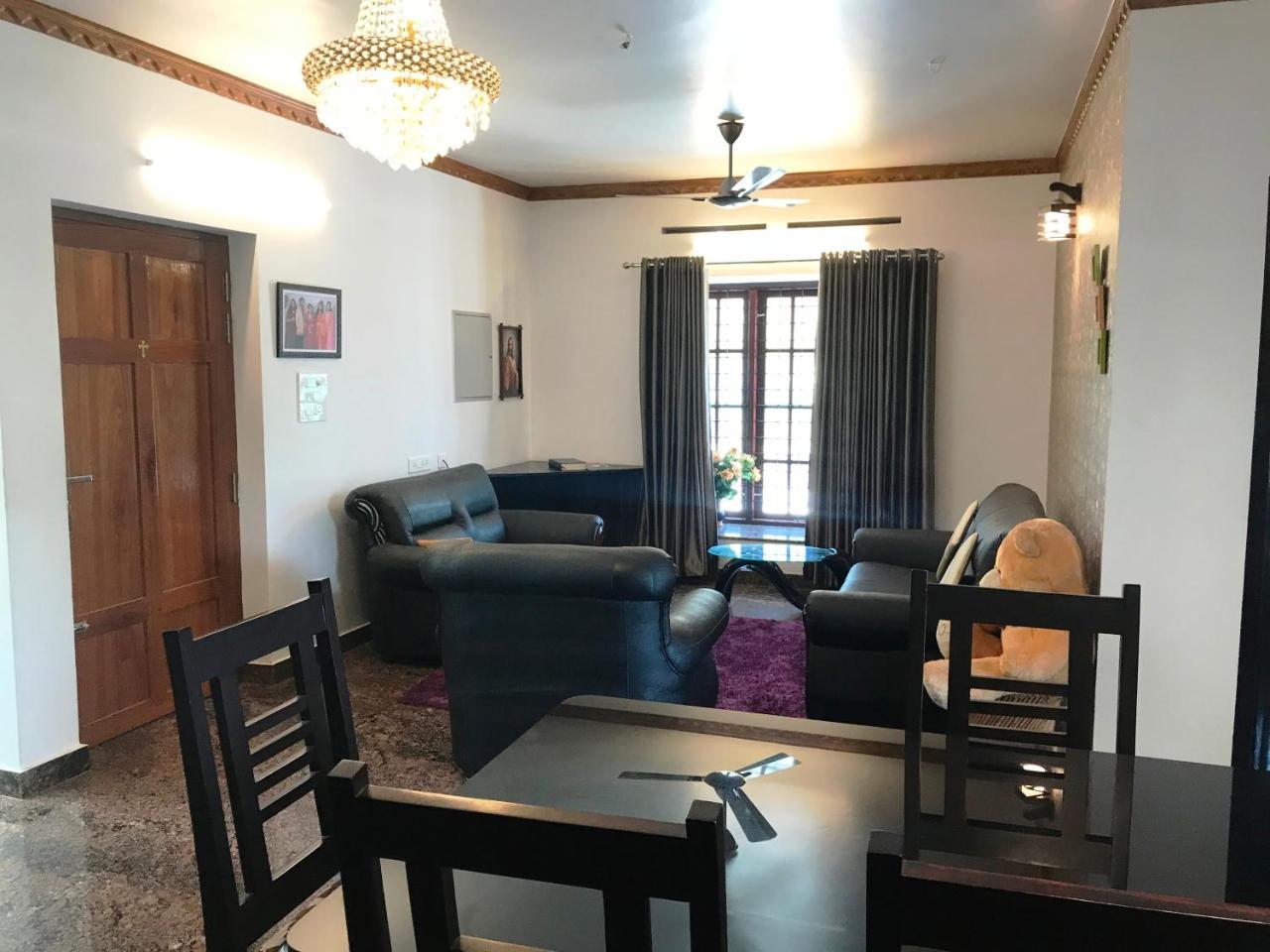 Beersheba Three Bed Room A/C Apartments Thiruvananthapuram Exterior foto